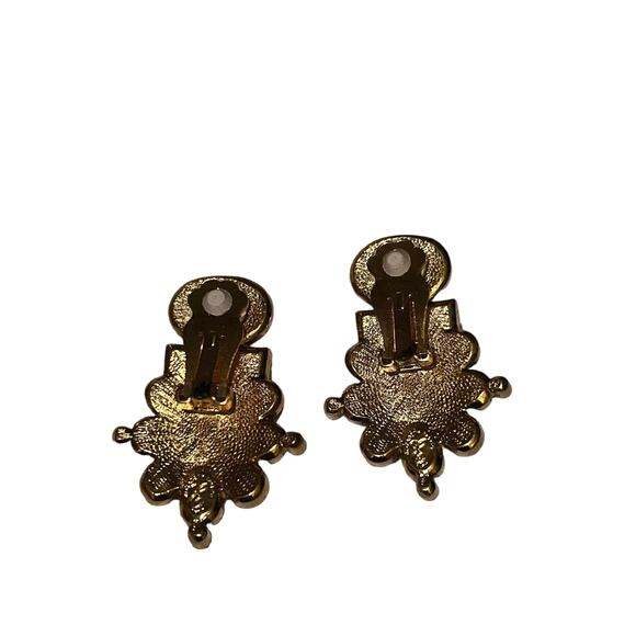 Vintage 1995 Elizabeth Taylor Avon Sea Coral Clip Earrings NOS - Picture 3 of 3